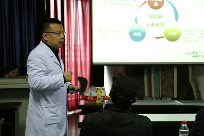 冬季慢阻肺高發 徐州一院呼吸科為“老慢支”送去健康
