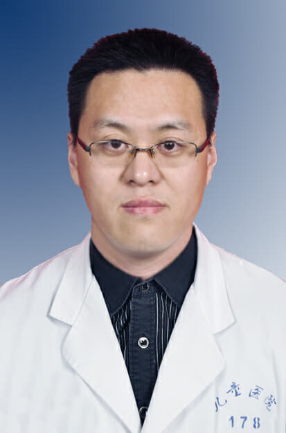 朱峰：徐州市兒童醫院急診醫學科主任 副主任醫師