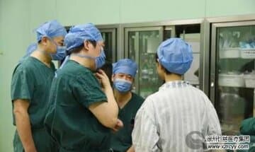 徐州仁慈醫美專家團成員李發成教授成功完成面部填充手術