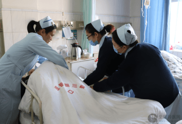 精心治療 細心護理 徐醫大附三院消化內科成功救治全身衰竭、褥瘡嚴重老人