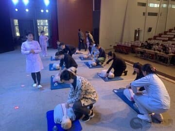 徐州市兒童醫院”守護生命--CPR國際救援志愿服務項目”走進工程學院