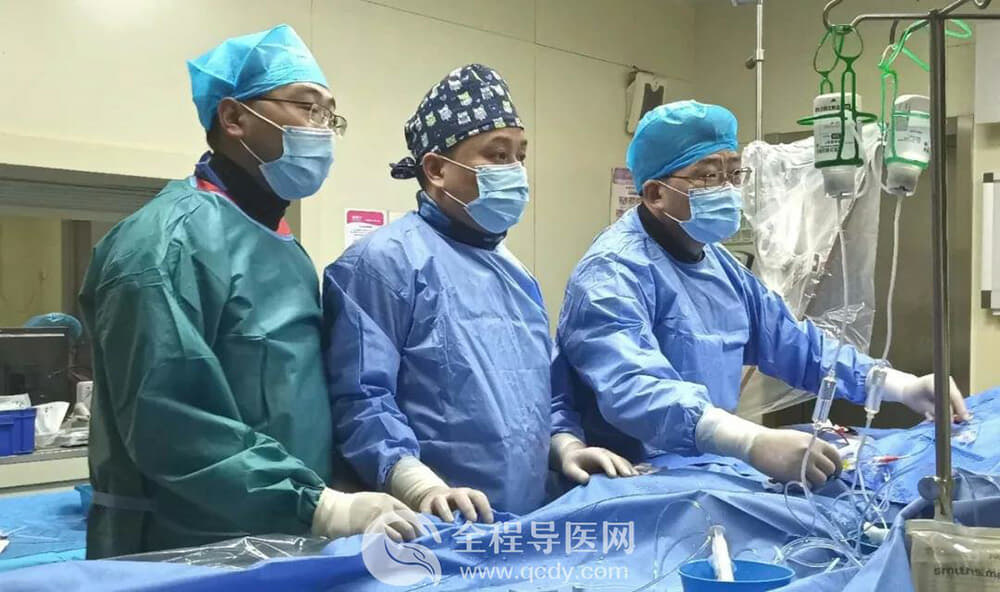 徐州市三院心臟團隊于長城心臟病學大會CTO論壇直播超高難度冠心病介入手術
