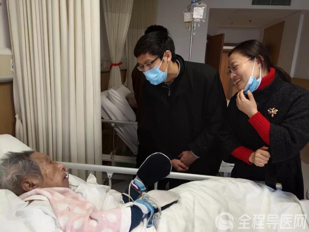徐州市兒童醫院黨委春節前夕走訪慰問離休老干部