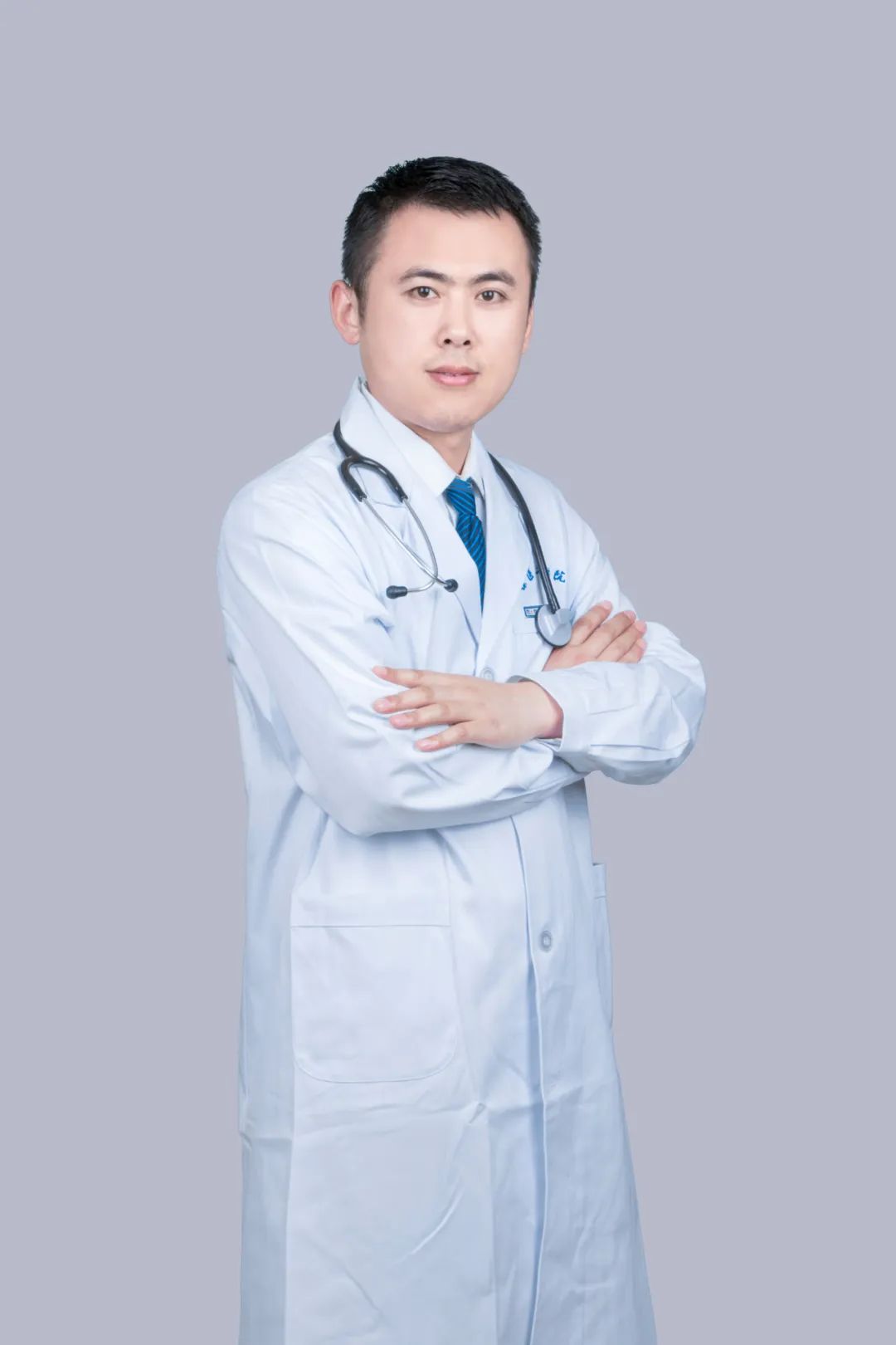 八旬老人反復腹痛